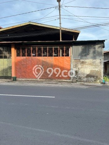 Komersial Dijual di Kawasan Pasar Kliwon, Surakarta Harga Kompetitif Komersial Dijual di Kawasan Pasar Kliwon, Surakarta Harga Kompetitif