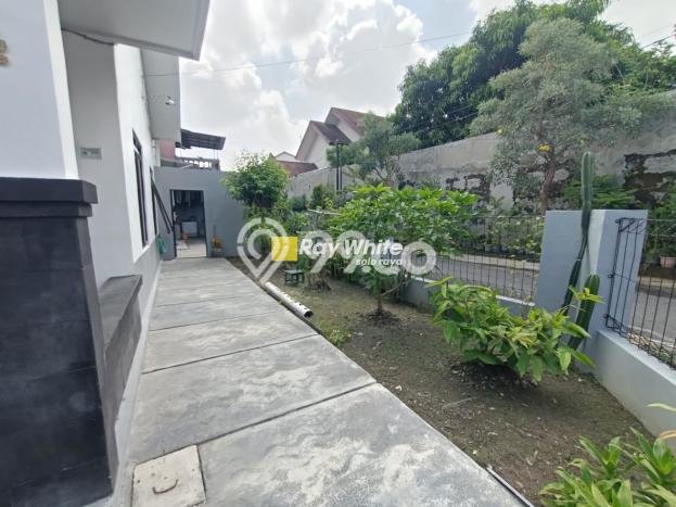Dijual Rumah 5 Kamar Lokasi Strategis Nyaman dan Strategis di Manahan Dijual Rumah 5 Kamar Lokasi Strategis Nyaman dan Strategis di Manahan