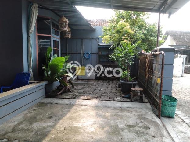 Rumah di Laweyan, Surakarta, Luas 133m² LB 85m² Rumah di Laweyan, Surakarta, Luas 133m² LB 85m²
