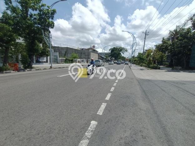 Unit Gudang Dijual di Jebres Surakarta Luas Bangunan 1460m2 Unit Gudang Dijual di Jebres Surakarta Luas Bangunan 1460m2