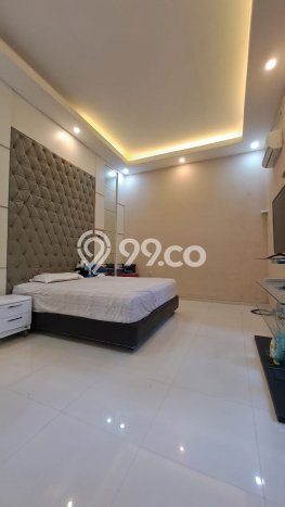 Rumah Mewah LB 500m2 Siap Huni Desain Elegan di kertajaya, Surabaya Rumah Mewah LB 500m2 Siap Huni Desain Elegan di kertajaya, Surabaya