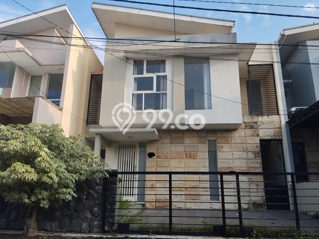 Rumah Asri area Pakuwon City, 3 KT, Lingkungan Strategis, Luas 153m² Bangunan 153m² Rumah Asri area Pakuwon City, 3 KT, Lingkungan Strategis, Luas 153m² Bangunan 153m²