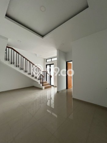 Rumah Modern 3 KT LT 90m2 di Pakuwon City Rumah Modern 3 KT LT 90m2 di Pakuwon City