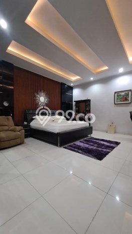 Rumah Mewah LB 500m2 Siap Huni Desain Elegan di kertajaya, Surabaya Rumah Mewah LB 500m2 Siap Huni Desain Elegan di kertajaya, Surabaya