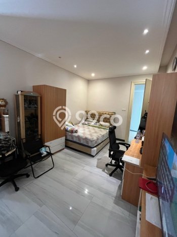 Rumah Luxury Modern Siap Huni di Mayjen Sungkono Surabaya Rumah Luxury Modern Siap Huni di Mayjen Sungkono Surabaya