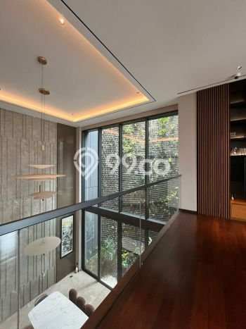 Ready to Use! Luxury House LT 677m2 Desain Modern di Daan Mogot Ready to Use! Luxury House LT 677m2 Desain Modern di Daan Mogot