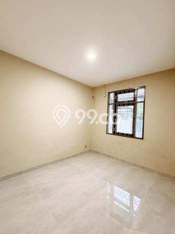 Disewakan! Rumah 3 Kamar Tidur &
2 Kamar Mandi di Citra Garden, Jakarta Barat Disewakan! Rumah 3 Kamar Tidur &
2 Kamar Mandi di Citra Garden, Jakarta Barat