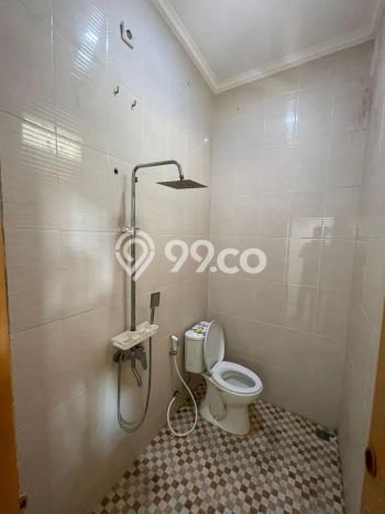 Jual Rumah Eksklusif 3 KT di Pondok Bambu, Jakarta Timur Jual Rumah Eksklusif 3 KT di Pondok Bambu, Jakarta Timur