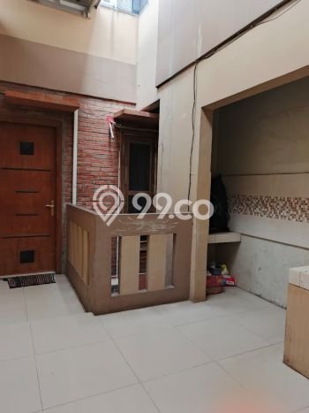 Kost Dijual Lokasi Kebayoran Baru, Jakarta Selatan, Spesifikasi 40 Kamar Tidur dan Luas 1500m2 Kost Dijual Lokasi Kebayoran Baru, Jakarta Selatan, Spesifikasi 40 Kamar Tidur dan Luas 1500m2