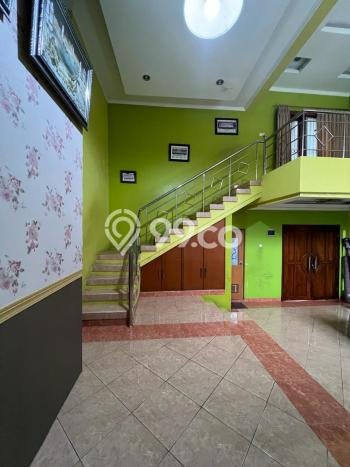 Hunian Elit LB 500m2 Siap Pakai Desain Elegan di Sarijadi, Bandung Hunian Elit LB 500m2 Siap Pakai Desain Elegan di Sarijadi, Bandung