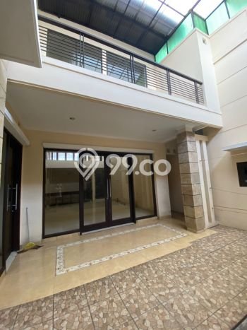 For Sale! Luxury House LT 325m2 Desain Modern di Setra Indah For Sale! Luxury House LT 325m2 Desain Modern di Setra Indah