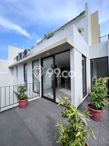 Ready to Use! Luxury House LT 190m2 Desain Elegan di BSD Ready to Use! Luxury House LT 190m2 Desain Elegan di BSD