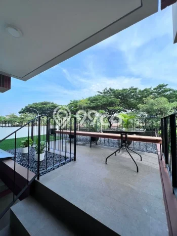 Ready to Use! Luxury House LT 190m2 Desain Elegan di BSD Ready to Use! Luxury House LT 190m2 Desain Elegan di BSD