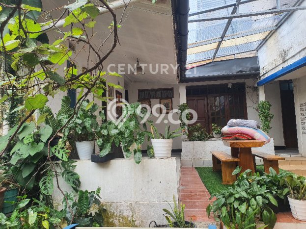 Rumah Mewah LB 700m2 Siap Pakai Desain Elegan di Geger Kalong, Bandung Rumah Mewah LB 700m2 Siap Pakai Desain Elegan di Geger Kalong, Bandung