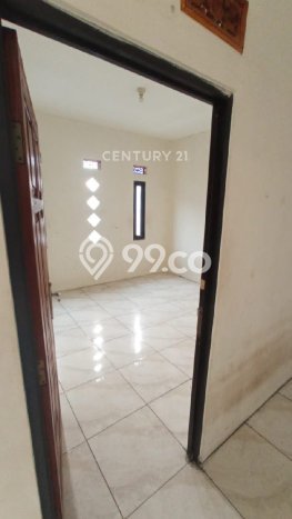 Disewakan Rumah Murah di Asia Afrika Bandung dengan 3 Kamar Tidur Disewakan Rumah Murah di Asia Afrika Bandung dengan 3 Kamar Tidur