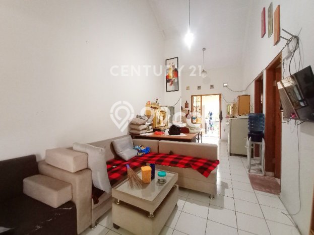 Dijual Hunian Rumah Terawat 2 KT di Taman Kopo Indah, Bandung Dijual Hunian Rumah Terawat 2 KT di Taman Kopo Indah, Bandung