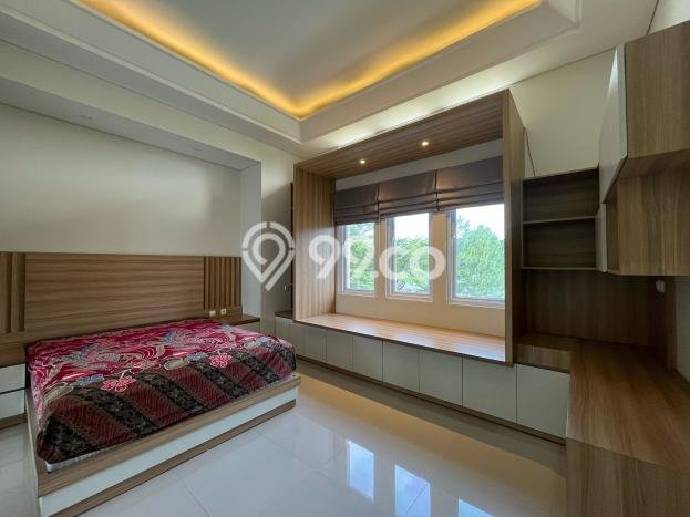 Ready to Use! Premium House LT 391m2 Desain Elegan di Cibubur Ready to Use! Premium House LT 391m2 Desain Elegan di Cibubur