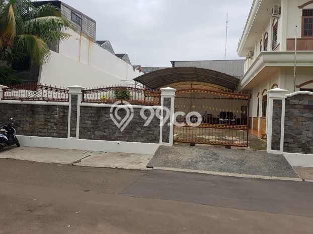 Rumah Elit LB 249m2 Siap Pakai Desain Elegan di Cibubur, Depok Rumah Elit LB 249m2 Siap Pakai Desain Elegan di Cibubur, Depok