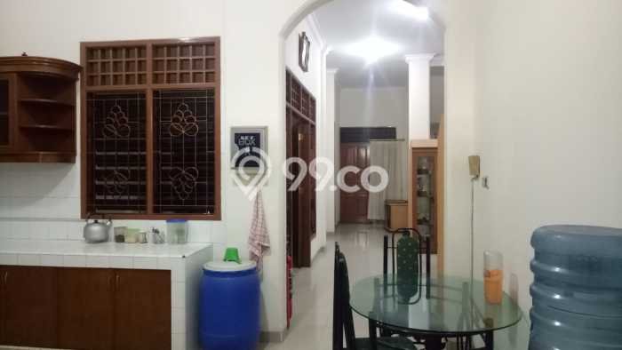 Rumah Elit LB 249m2 Siap Pakai Desain Elegan di Cibubur, Depok Rumah Elit LB 249m2 Siap Pakai Desain Elegan di Cibubur, Depok