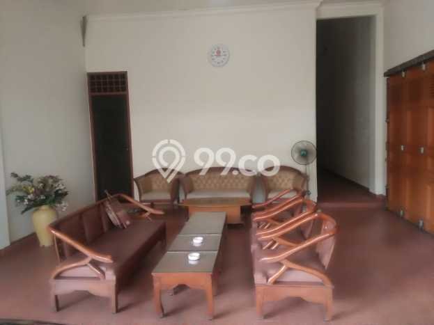 Rumah Elit LB 249m2 Siap Pakai Desain Elegan di Cibubur, Depok Rumah Elit LB 249m2 Siap Pakai Desain Elegan di Cibubur, Depok
