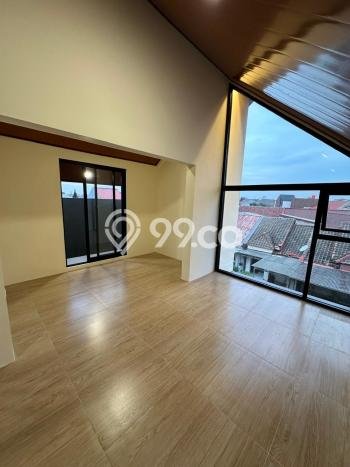 Rumah Elit LB 180m2 Siap Pakai Desain Elegan di Alam Sutera, Tangerang Rumah Elit LB 180m2 Siap Pakai Desain Elegan di Alam Sutera, Tangerang