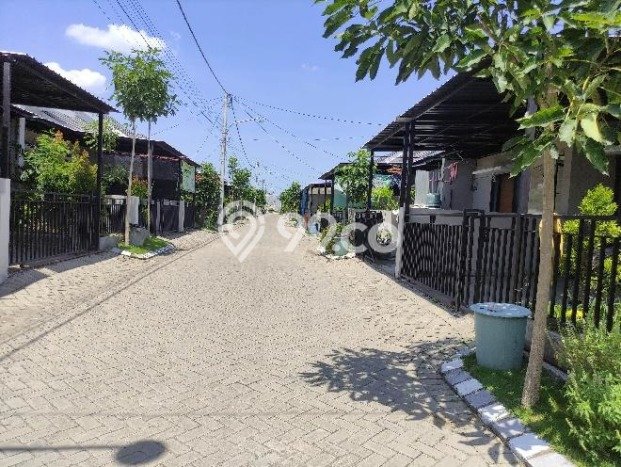 Jual Rumah Harga Miring Gresik Punya 2 KT & LT 60m2 Jual Rumah Harga Miring Gresik Punya 2 KT & LT 60m2