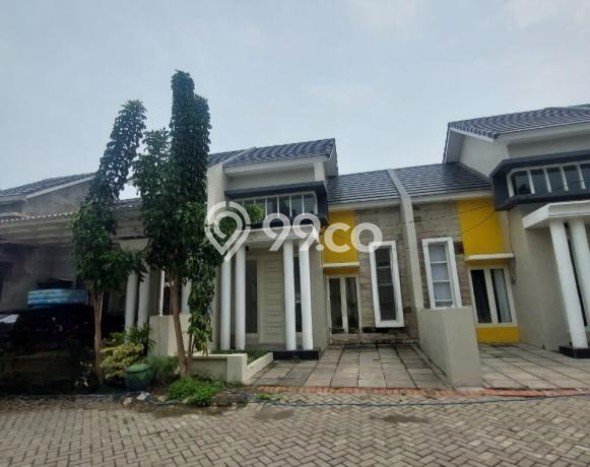 For Sale Hunian Rumah Terawat 2 Kamar di Surabaya Kota, Surabaya For Sale Hunian Rumah Terawat 2 Kamar di Surabaya Kota, Surabaya