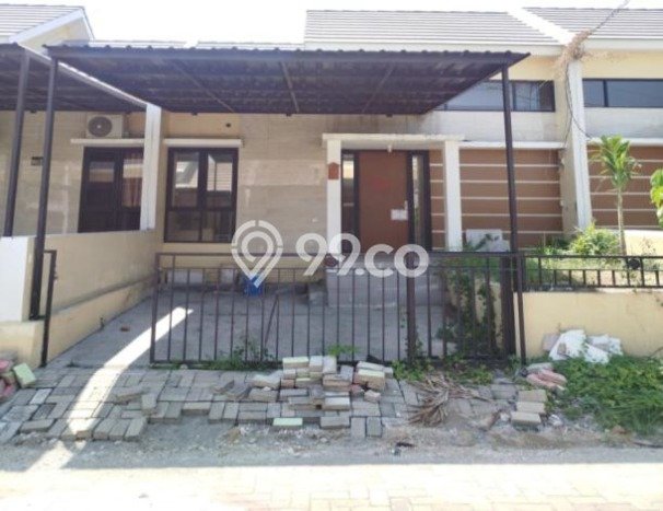 Rumah Sederhana Dijual Lokasi Gresik 2 Kamar dengan LT 84m2 Rumah Sederhana Dijual Lokasi Gresik 2 Kamar dengan LT 84m2