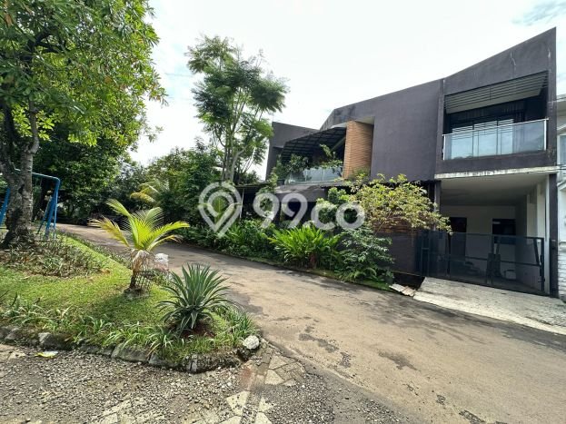 Hunian Eksklusif Dijual LT 312m2 di Tangerang, Tangerang Hunian Eksklusif Dijual LT 312m2 di Tangerang, Tangerang