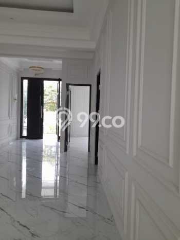Rumah Mewah dengan Luas Tanah 183m² di Kawasan Elite Serpong, Tangerang Selatan Rumah Mewah dengan Luas Tanah 183m² di Kawasan Elite Serpong, Tangerang Selatan