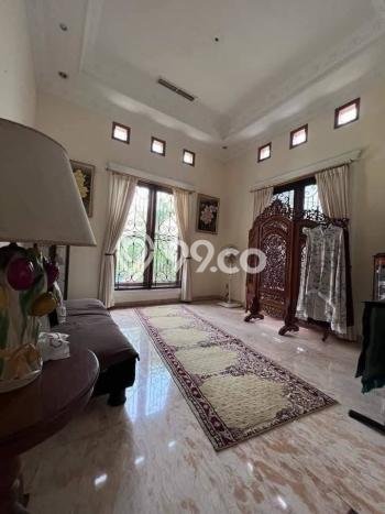 Dijual Hunian Mewah dengan Fasilitas Sekitar Komplit di Kebayoran Baru, Jakarta Selatan Dijual Hunian Mewah dengan Fasilitas Sekitar Komplit di Kebayoran Baru, Jakarta Selatan
