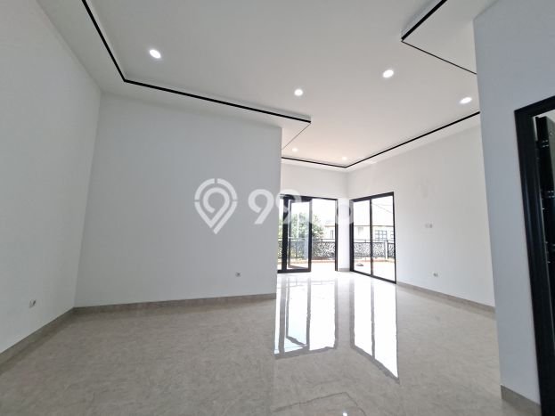 Ready to Use! Premium House LT 218m2 Desain Elegan di BSD Kencana Loka Ready to Use! Premium House LT 218m2 Desain Elegan di BSD Kencana Loka