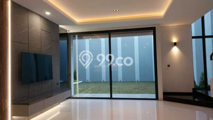 Rumah Sewa Bandung LT 421m2 LB 401m2 Kawasan Kota Baru Parahyangan Rumah Sewa Bandung LT 421m2 LB 401m2 Kawasan Kota Baru Parahyangan