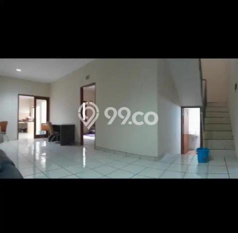 Rumah Strategis Modern Lb 180m2 di Batununggal, Bandung Rumah Strategis Modern Lb 180m2 di Batununggal, Bandung