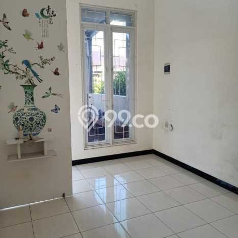 Rumah Modern 2 KT di Taman Kopo Indah Bandung Unfurnished Rumah Modern 2 KT di Taman Kopo Indah Bandung Unfurnished