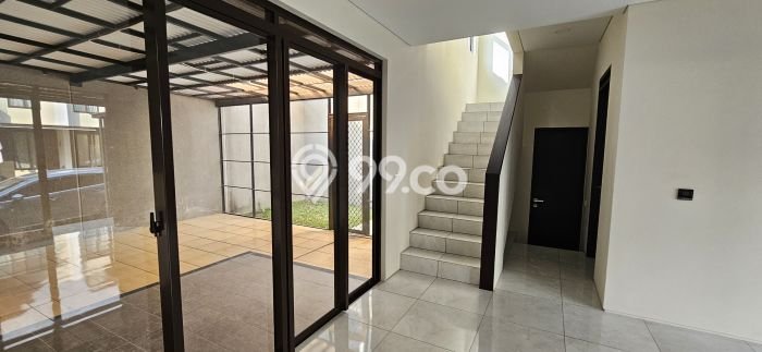 Rumah Luxury Modern Tanpa Renovasi di Kota Baru Parahyangan Bandung Rumah Luxury Modern Tanpa Renovasi di Kota Baru Parahyangan Bandung