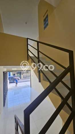 Ruko Dijual di Bandung LT 56m2 & LB 110m2 Lokasi Terbaik! Ruko Dijual di Bandung LT 56m2 & LB 110m2 Lokasi Terbaik!