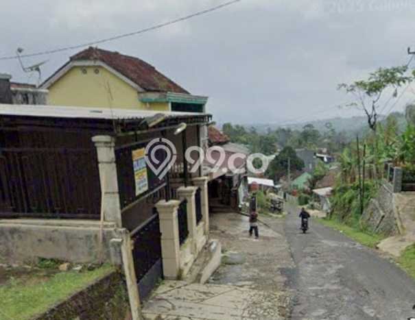 Rumah Terawat area Darangdan, Purwakarta, LT 412m2m², LB 200m2m² Rumah Terawat area Darangdan, Purwakarta, LT 412m2m², LB 200m2m²