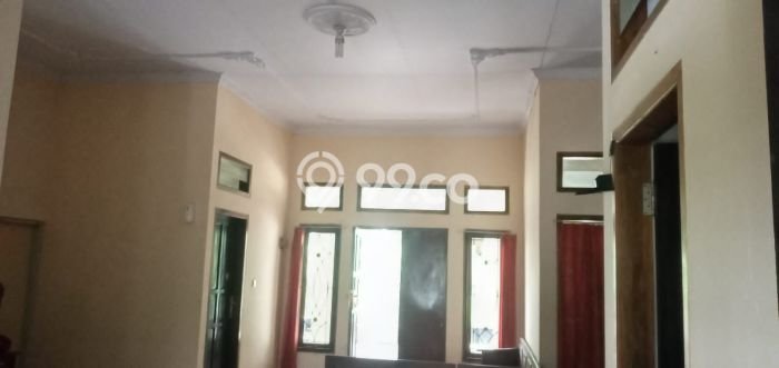 Rumah Terawat area Darangdan, Purwakarta, LT 412m2m², LB 200m2m² Rumah Terawat area Darangdan, Purwakarta, LT 412m2m², LB 200m2m²