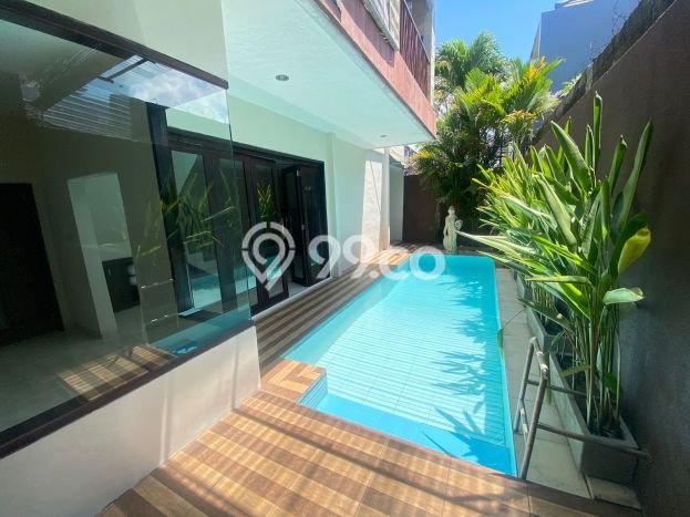 Disewakan! Rumah 3 Kamar Tidur &
4 Kamar Mandi di Sanur, Denpasar Disewakan! Rumah 3 Kamar Tidur &
4 Kamar Mandi di Sanur, Denpasar