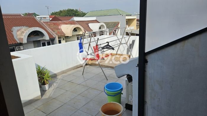 Rumah Modern Minimalis 4 Kamar Siap Huni di Cakung Rumah Modern Minimalis 4 Kamar Siap Huni di Cakung