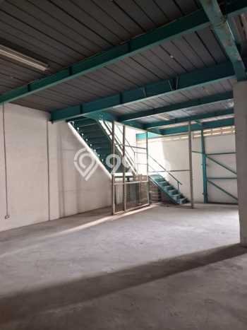 Gudang Area Strategis Kawasan Pulo Gadung, Luas 621m², Siap Usaha Gudang Area Strategis Kawasan Pulo Gadung, Luas 621m², Siap Usaha