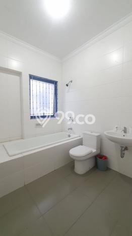 Rumah 4 KT 3 KM LT 200m², Luas Bangunan 208m² di Cakung, Jakarta Timur Rumah 4 KT 3 KM LT 200m², Luas Bangunan 208m² di Cakung, Jakarta Timur