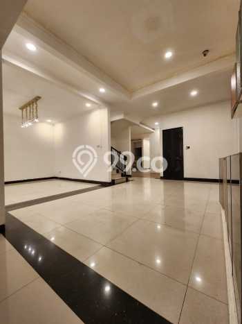 Rumah Elit Modern Siap Huni di Jati Padang Jakarta Selatan Rumah Elit Modern Siap Huni di Jati Padang Jakarta Selatan