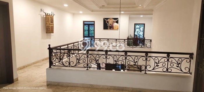 For Sale! Premium House LT 500m2 Desain Elegan di Pejaten For Sale! Premium House LT 500m2 Desain Elegan di Pejaten