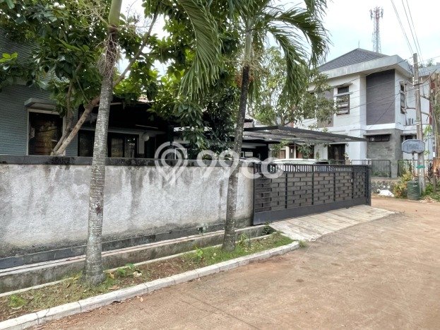 For Sale Rumah 4 Kamar Lokasi Ideal Bagus dan Strategis di Cimanggis For Sale Rumah 4 Kamar Lokasi Ideal Bagus dan Strategis di Cimanggis