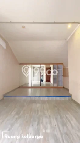 Rumah Disewakan Jakarta Selatan LT 250m2 LB 250m2 Kawasan Cipete Rumah Disewakan Jakarta Selatan LT 250m2 LB 250m2 Kawasan Cipete