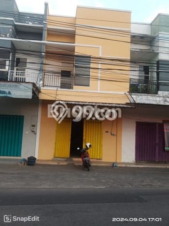 Ruko Bagus Dijual LB 120m2 Lokasi Strategis Malang Area Cocok untuk Berbisnis Ruko Bagus Dijual LB 120m2 Lokasi Strategis Malang Area Cocok untuk Berbisnis