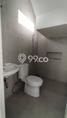 Rumah Strategis Minimalis Lb 67m2 di Mulyorejo, Surabaya Rumah Strategis Minimalis Lb 67m2 di Mulyorejo, Surabaya