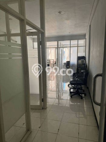 Untuk Dijual! Ruko di Semolowaru Surabaya LT 72m2 / LB 250m2 Kawasan Bisnis Untuk Dijual! Ruko di Semolowaru Surabaya LT 72m2 / LB 250m2 Kawasan Bisnis